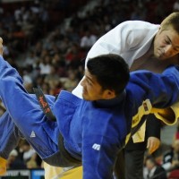 Jason Morris Judo Center's Jeremy Liggett (white) sweeps his opponent at the 2008 Olympic judo trials